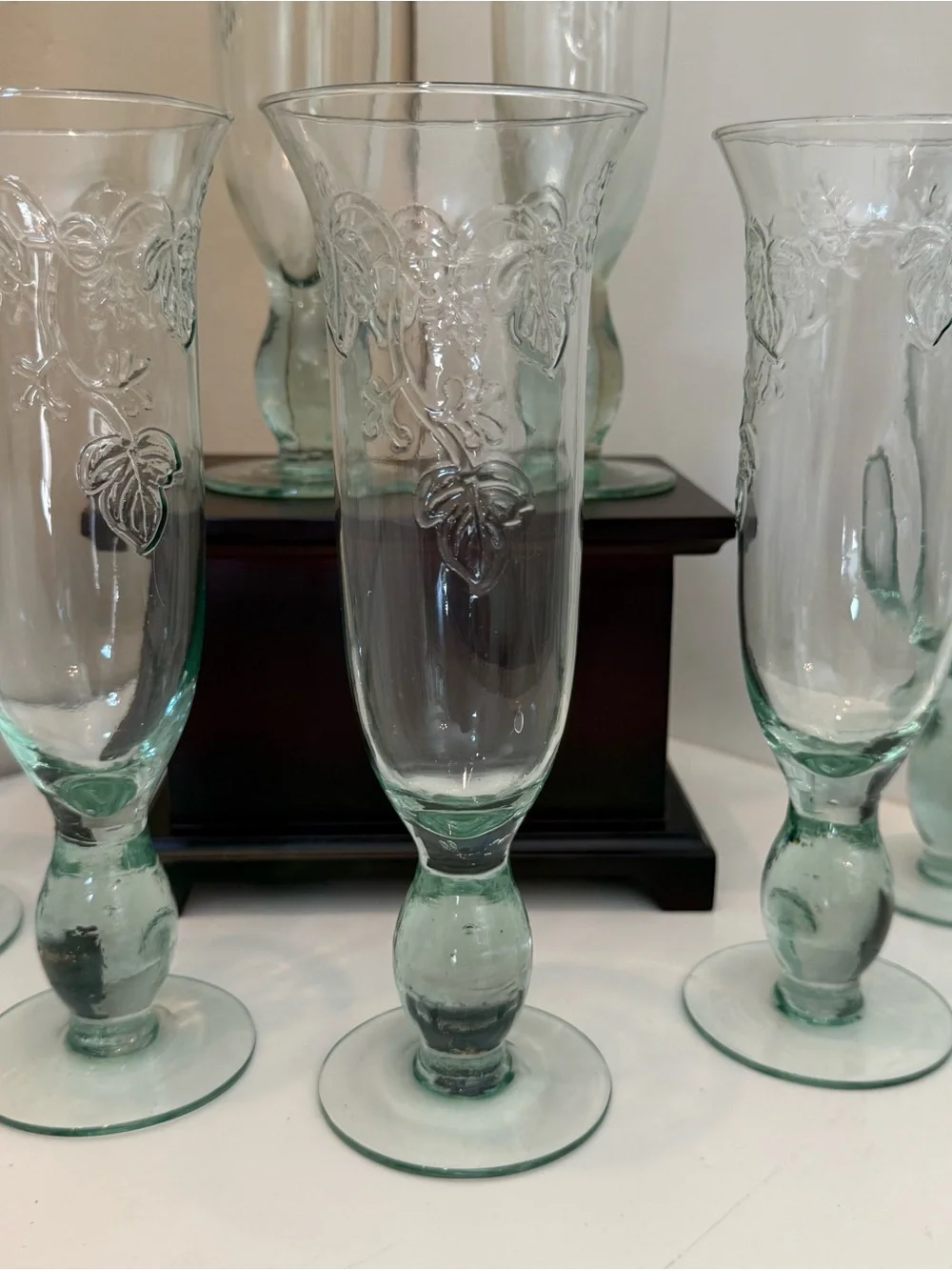 Vintage Light Green Embossed Leaf & Vine Champagne Flute Glass 8.5”